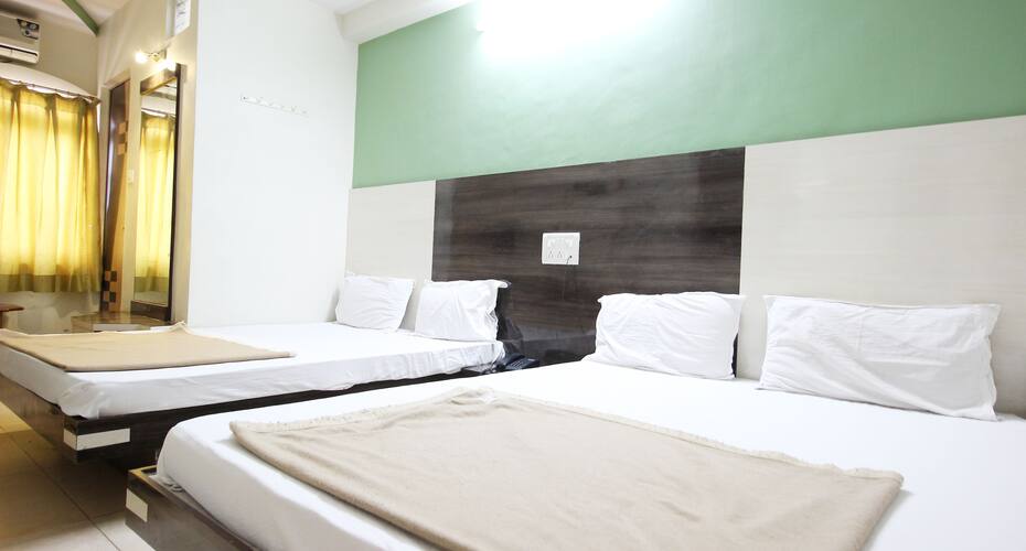 Hotel Signature, Ahmedabad 5
